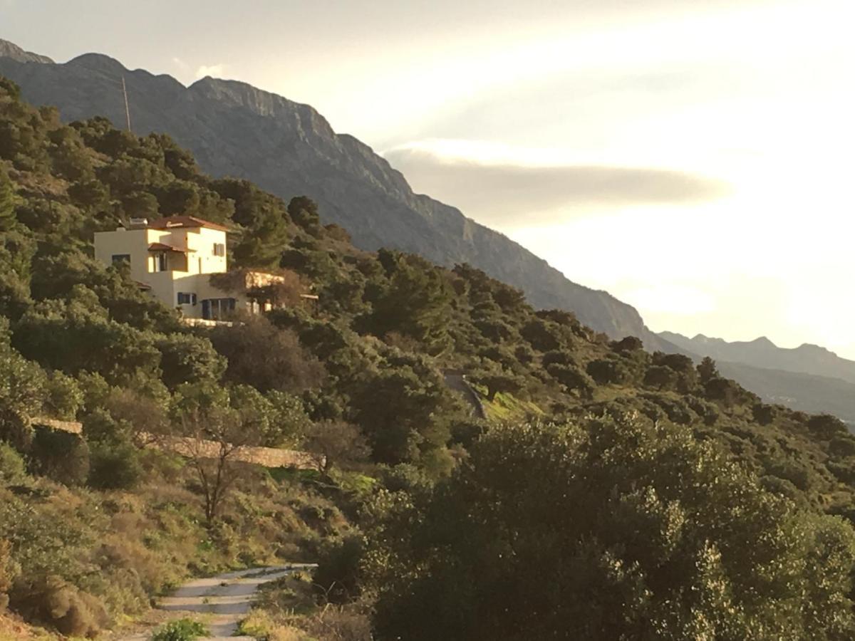 Villa Lir Tholos  Extérieur photo